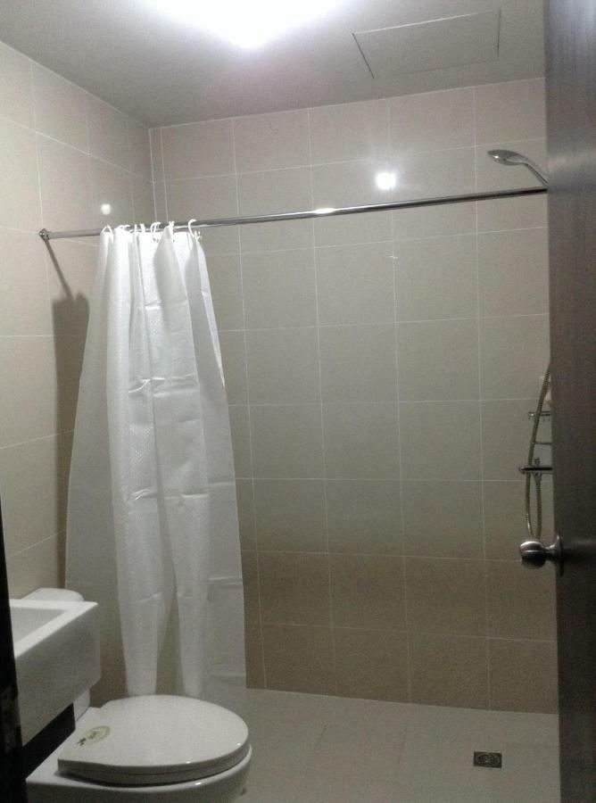 מנילה Cubao Manhattanheights Unit 11A Tower B, 2Br מראה חיצוני תמונה