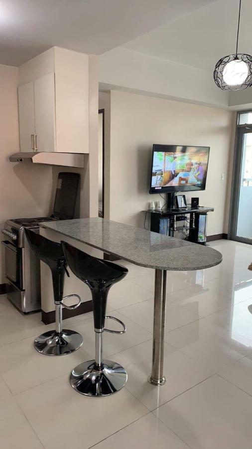 מנילה Cubao Manhattanheights Unit 11A Tower B, 2Br מראה חיצוני תמונה