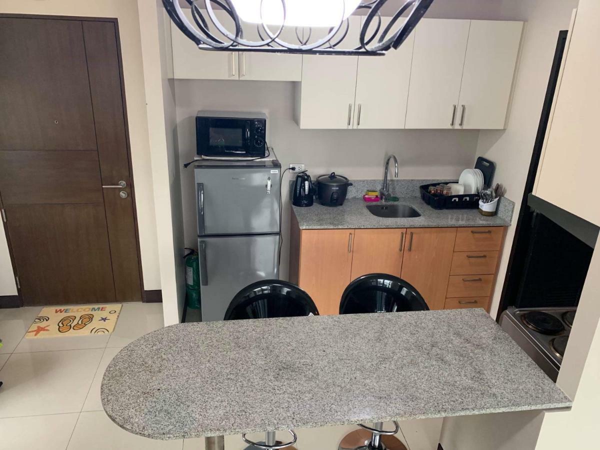 מנילה Cubao Manhattanheights Unit 11A Tower B, 2Br מראה חיצוני תמונה